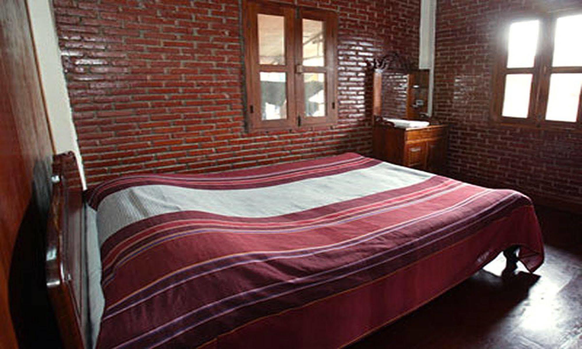 Vanvisa Guesthouse Luang Prabang Extérieur photo