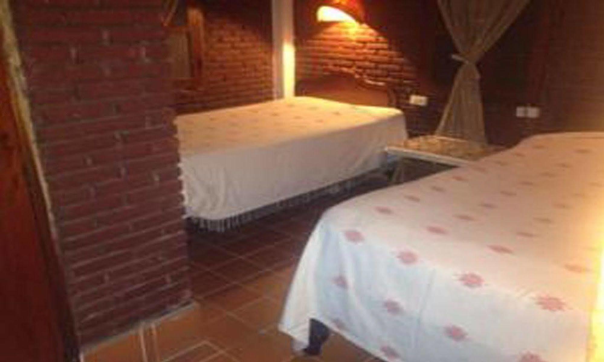 Vanvisa Guesthouse Luang Prabang Extérieur photo