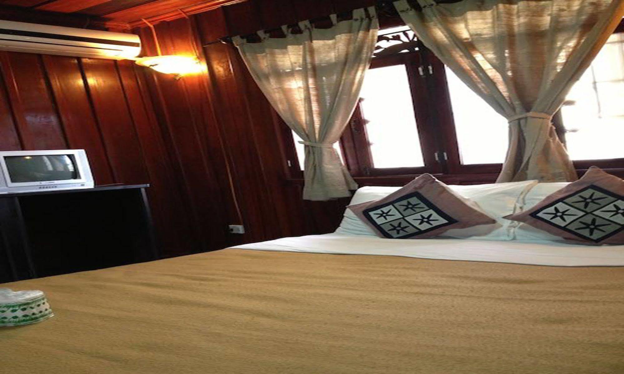 Vanvisa Guesthouse Luang Prabang Extérieur photo