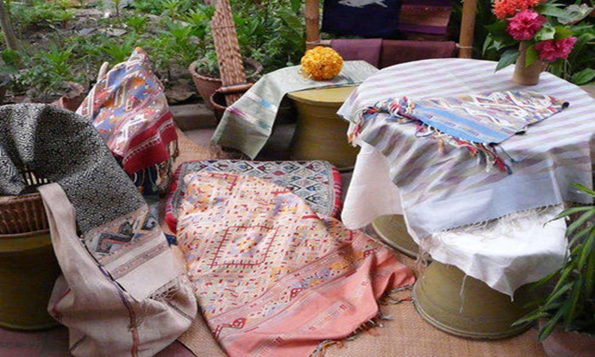Vanvisa Guesthouse Luang Prabang Extérieur photo